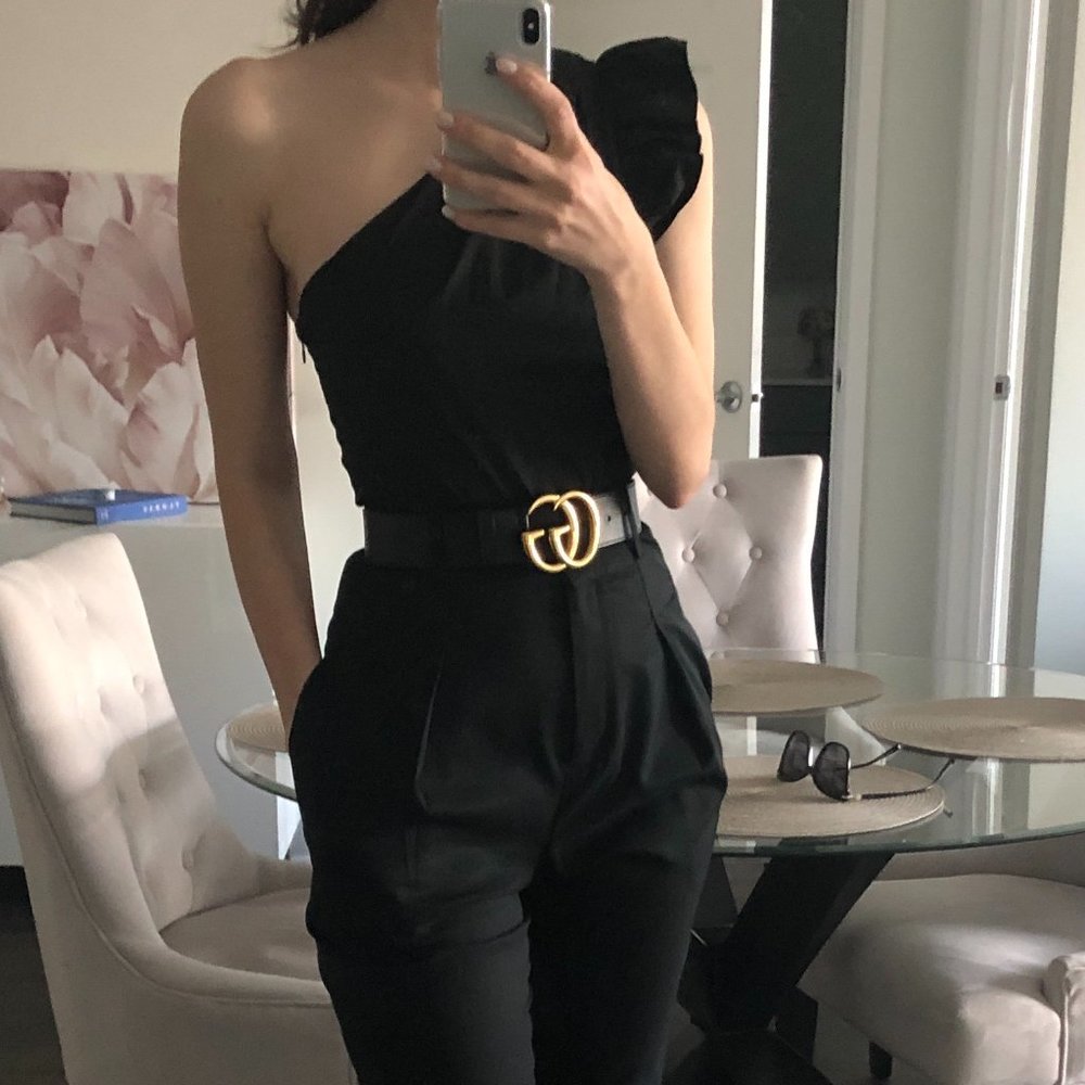 One shoulder black RUFFLED BODYSUIT size S